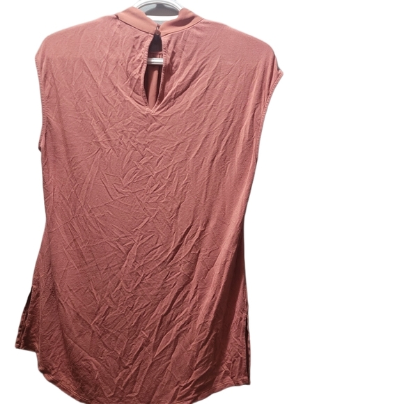 Camber & Grace Sleeveless Dusty Rose Top XS - Picture 5 of 6